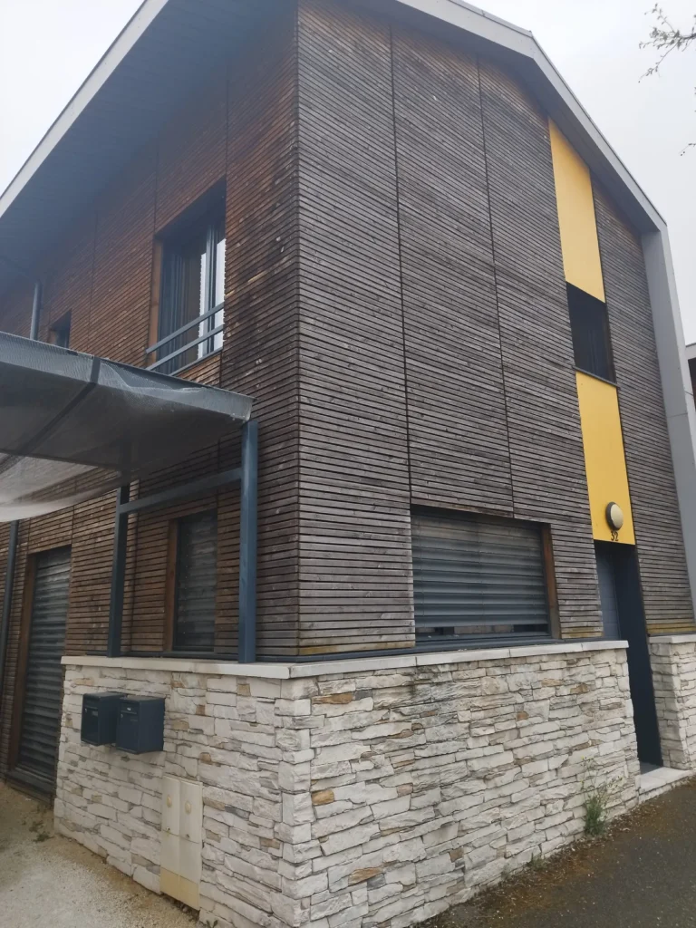 A VENDRE MAISON Type 2 ST PRIEST 69800